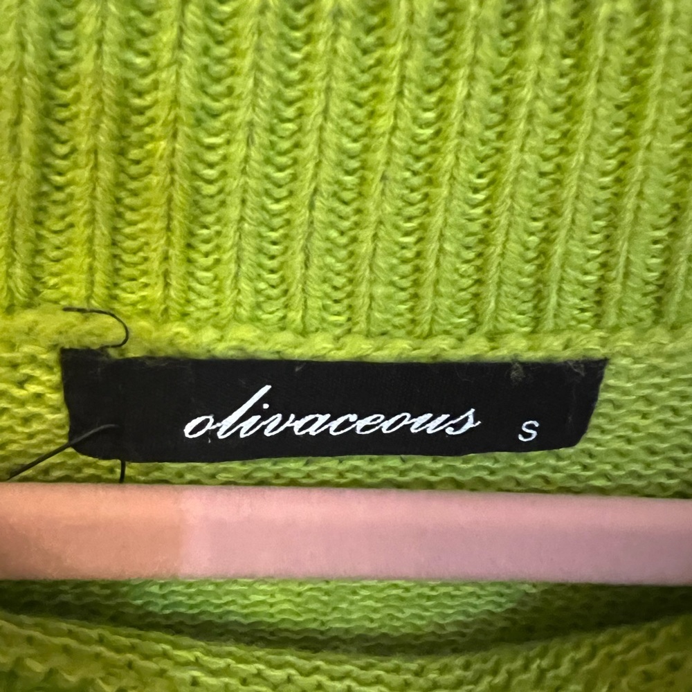 Sweater! - Picture 3 of 4